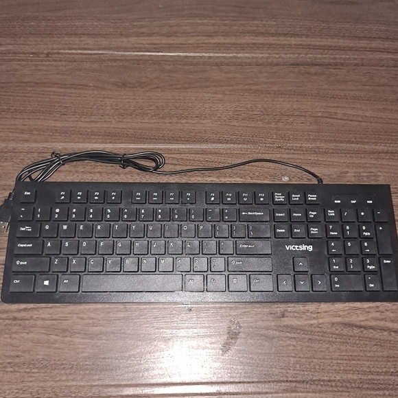 Victsing Wired Keyboard - Picture 2 of 7